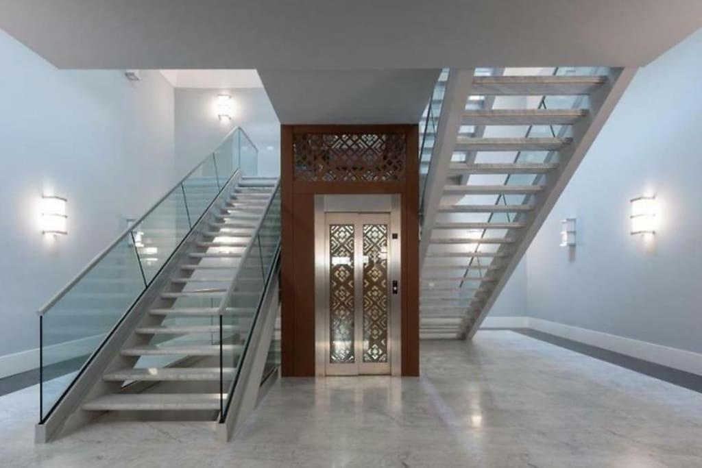 Apartment Downtown Florence, Moderno Con Giardino Exteriör bild